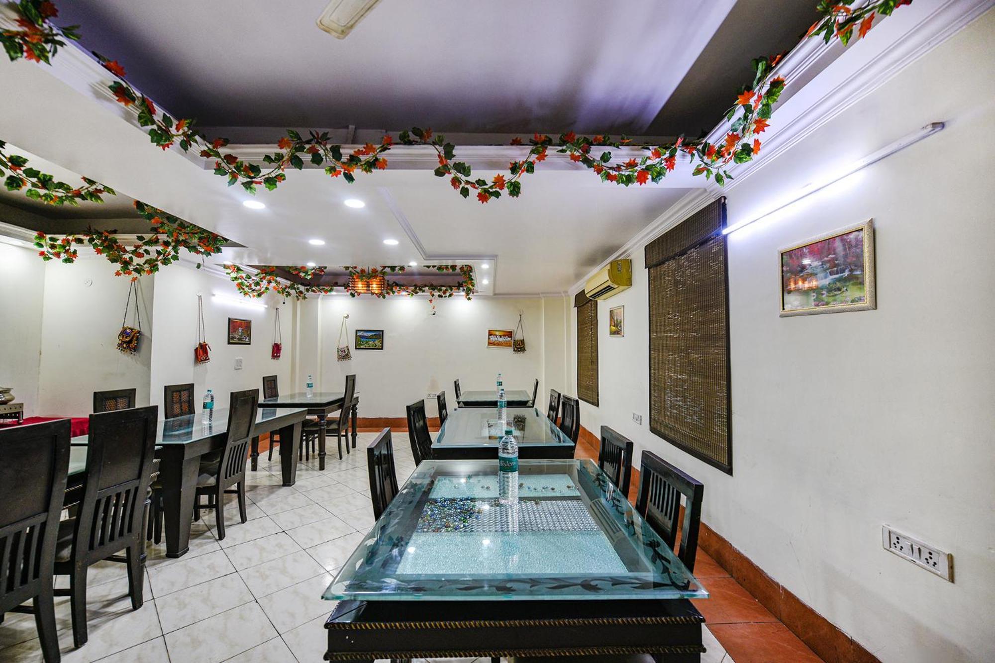 Fabhotel Swiss International Patel Nagar New Delhi Exterior photo